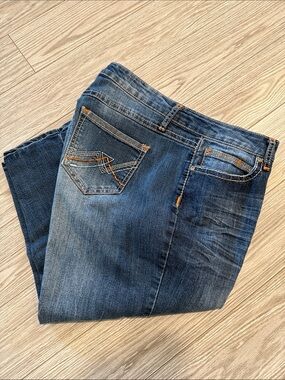 🏖️ Cato  Blue Relaxed Fit Denim Capris